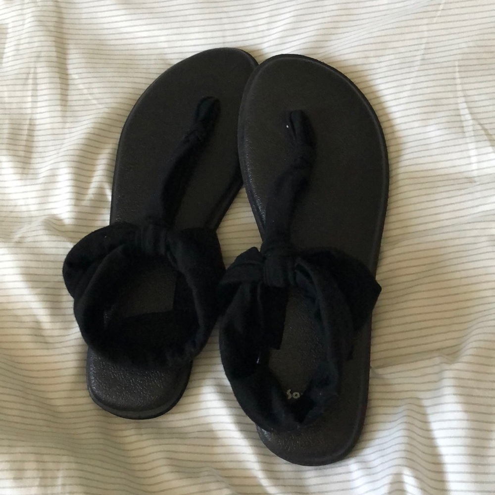 Sanuk sandals